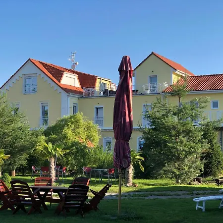 بيت ضيافة Centrum Žatec